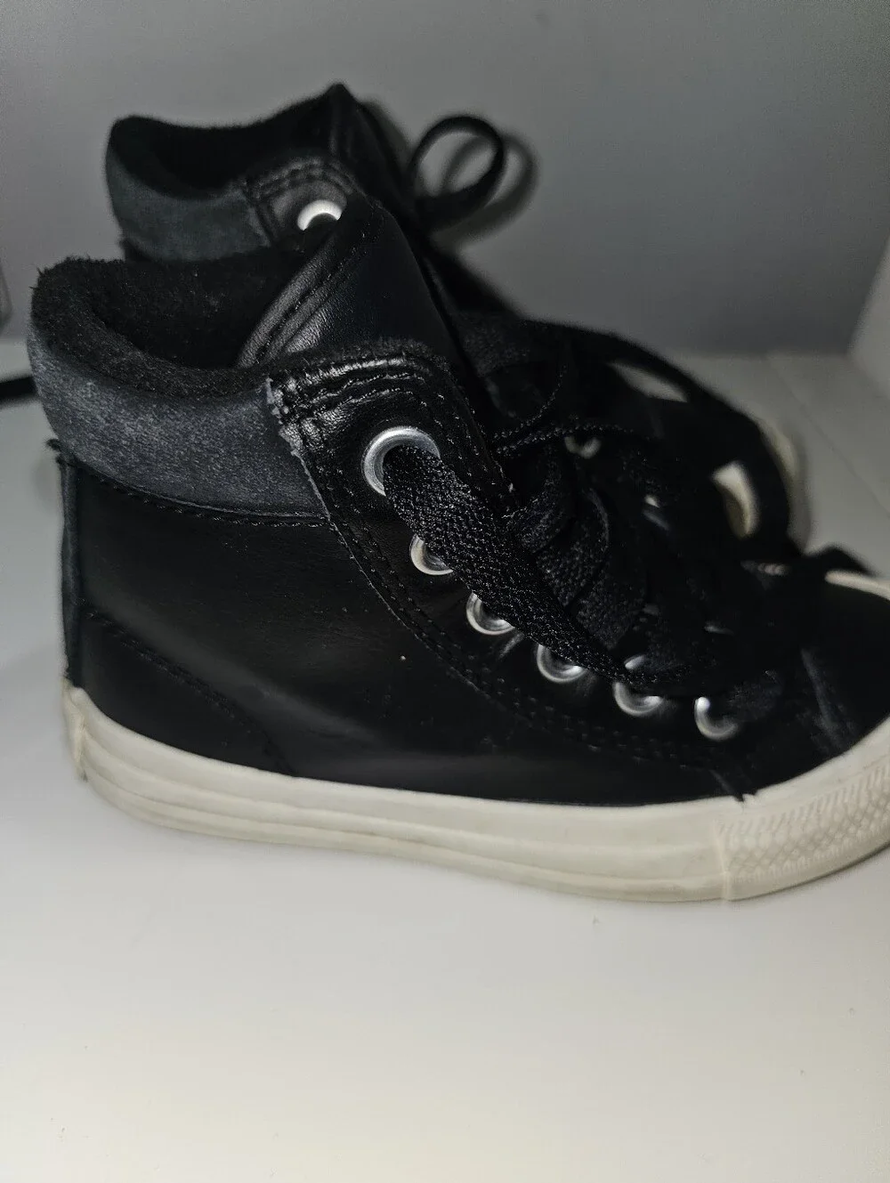 GUC | 11 Kids | Converse | Black Chuck Taylor All Star High Top Sneakers